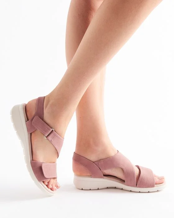 Sandales compensées aspect nubuck