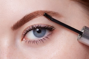 L'Oréal Paris Unbelieva Brow Longwear Topcoat Augenbrauengel-4.5 ml