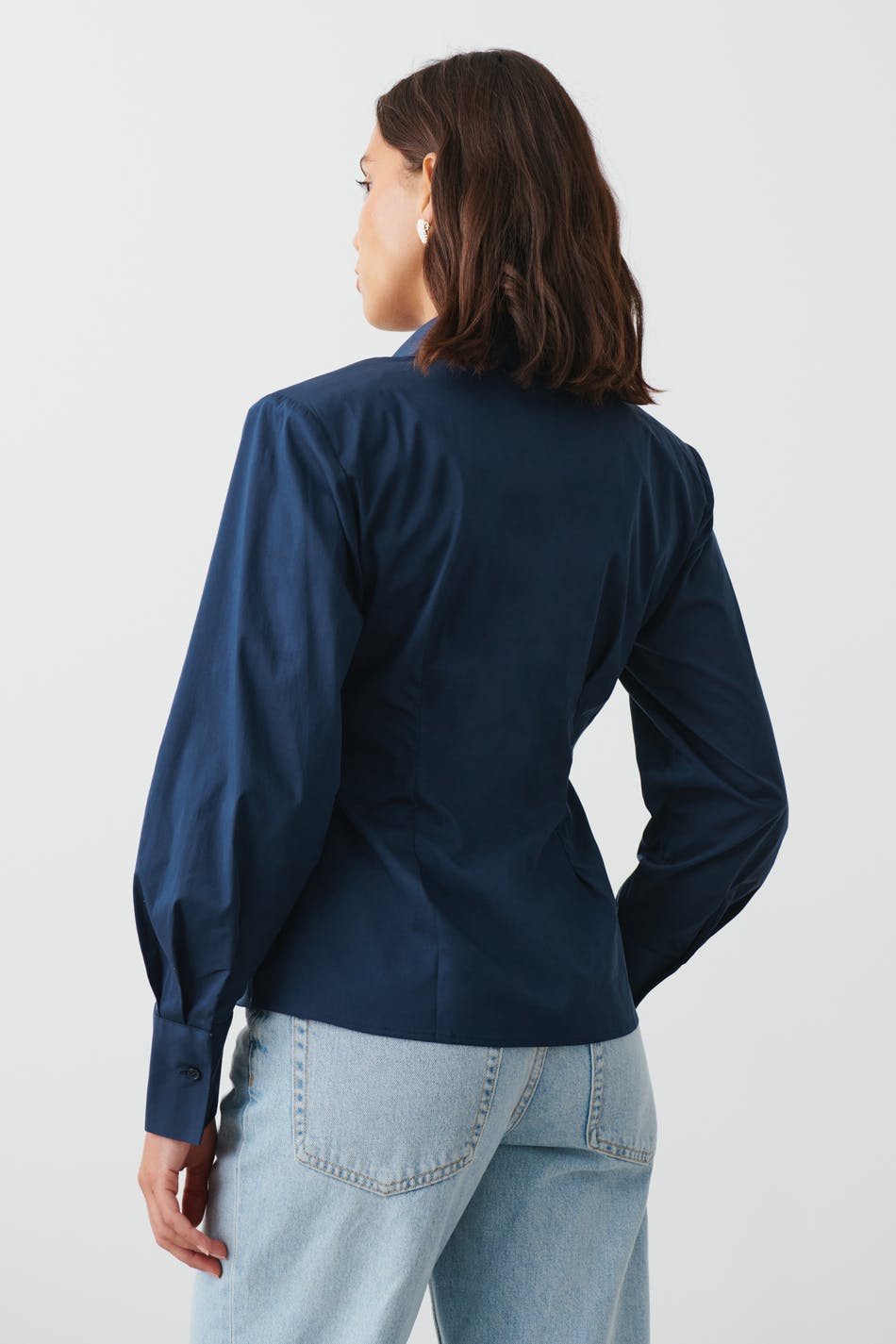 Shoulderpads shirt