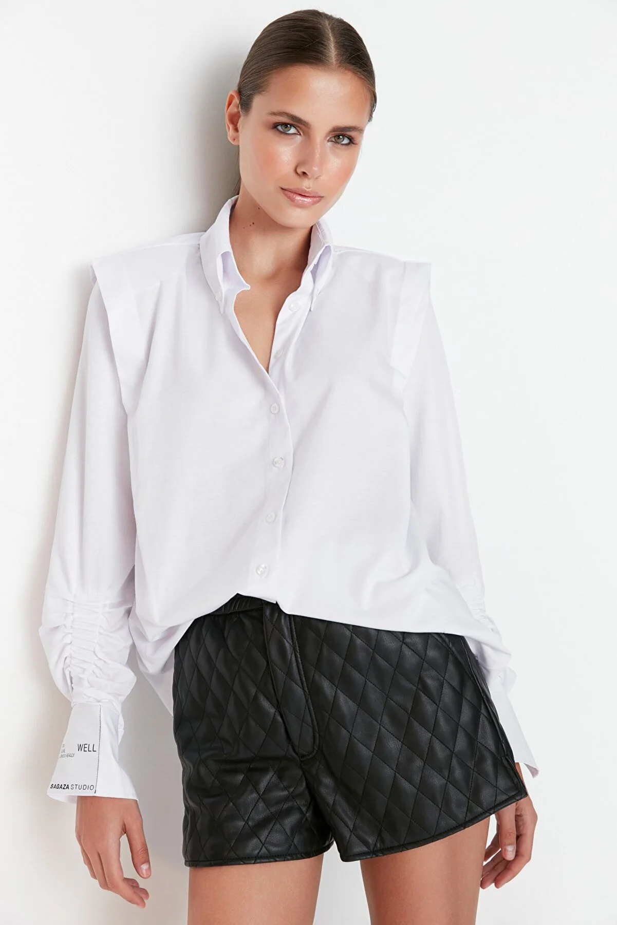 Trendyol Collection  Weißes Hemd mit Raffdetails