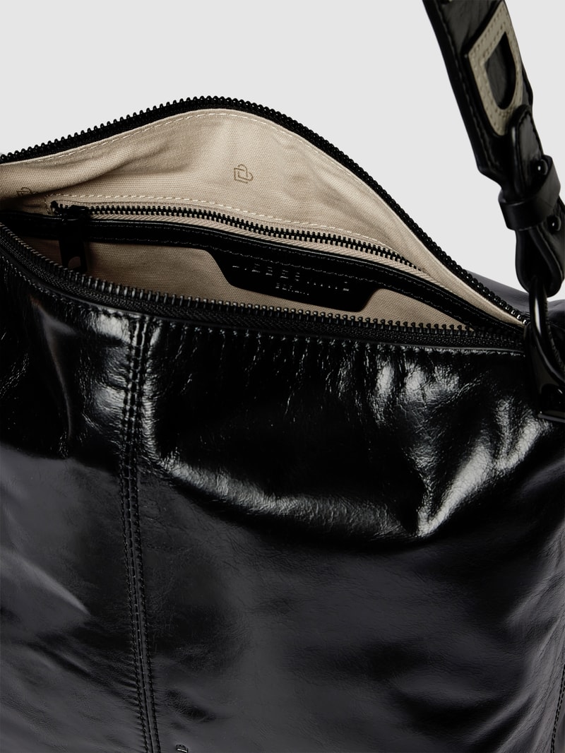 Handtasche mit Label-Detail Modell 'AISSA' in schwarz