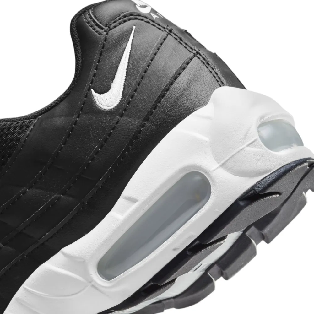 Nike Air Max 95 DH8015-001 / schwarz