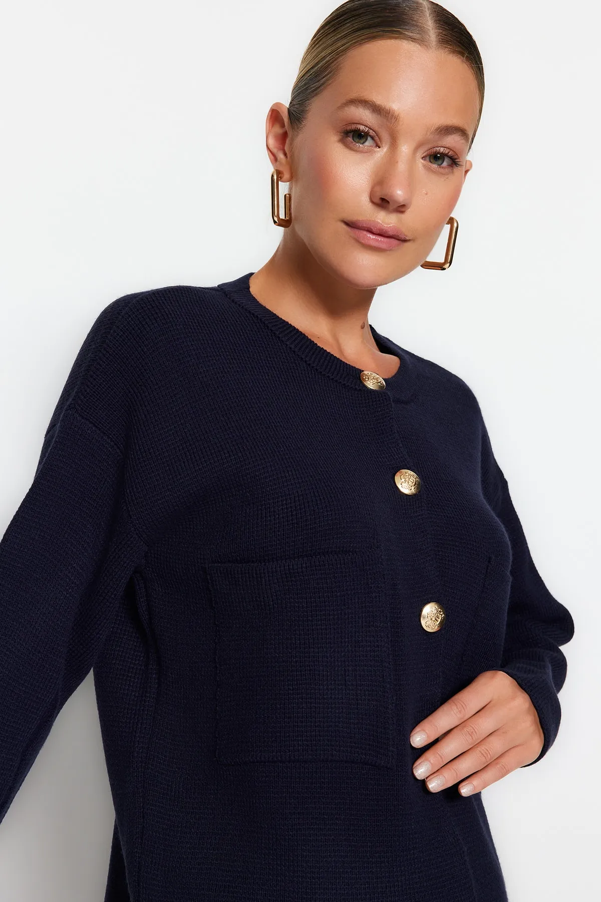 Trendyol Collection  Marineblauer, weich strukturierter Strick-Cardigan mit Accessoires TWOAW24HI00023