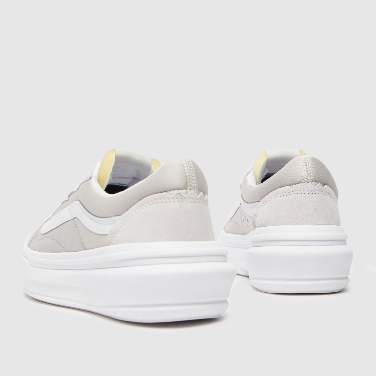 Vans comfycush old skool sportcipő világosszürke színben