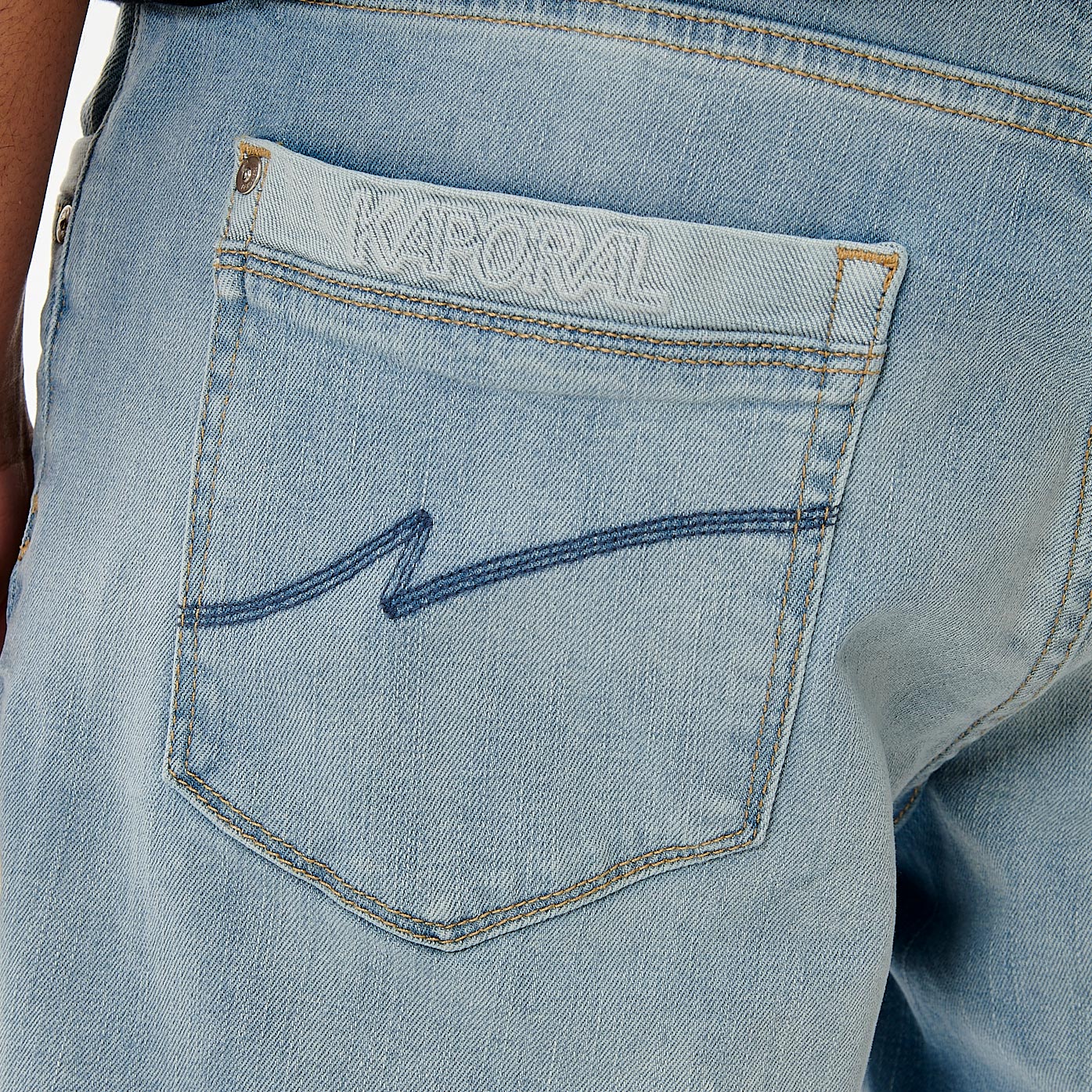 ATLAS  Bermuda en jean Homme