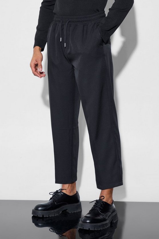 Kurze Slim-Fit Hose mit Kordelzug