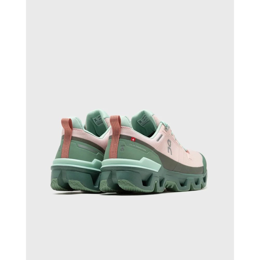 ON Cloudwander Waterproof 73;98278 / pink