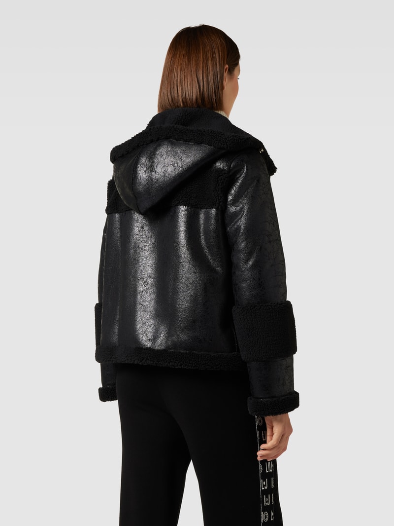 Jacke mit Label-Details in schwarz