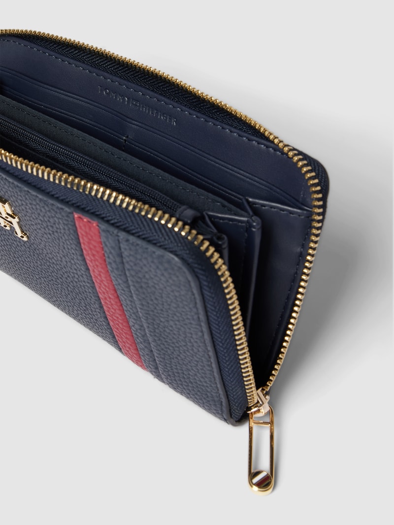 Portemonnaie mit Label-Details in marineblau