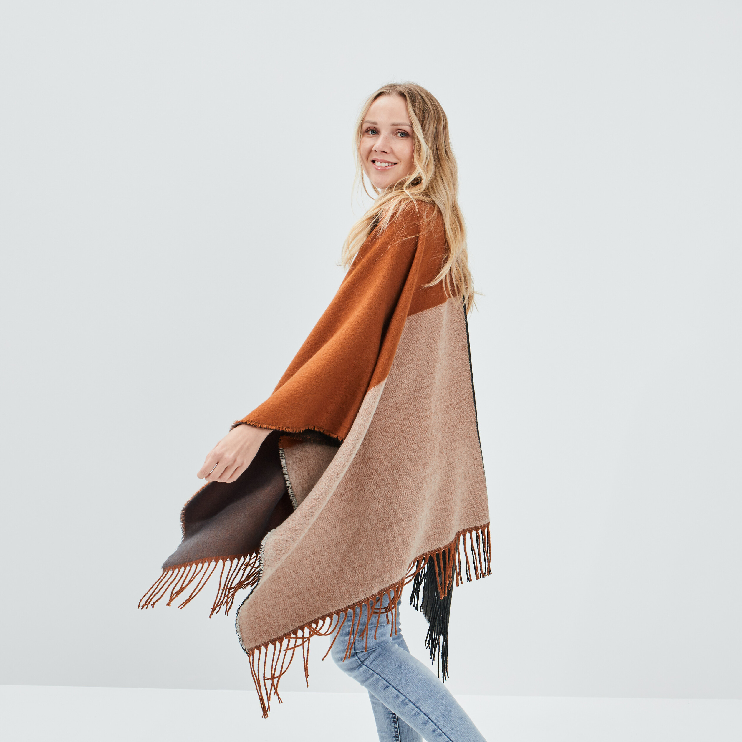 Poncho à franges multicolore femme | La Halle