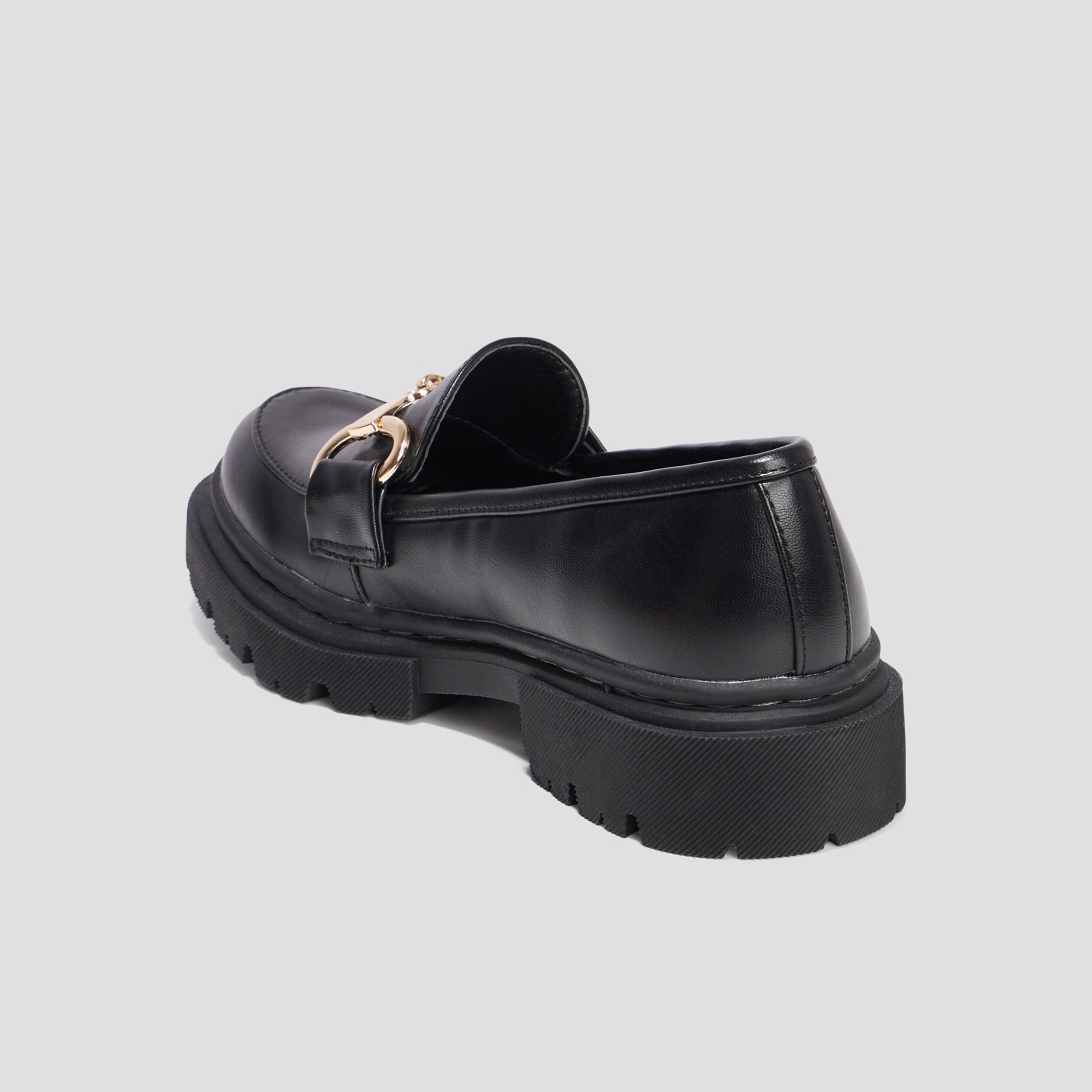 Mocassins crantés détail chaîne Liberto noir femme | La Halle