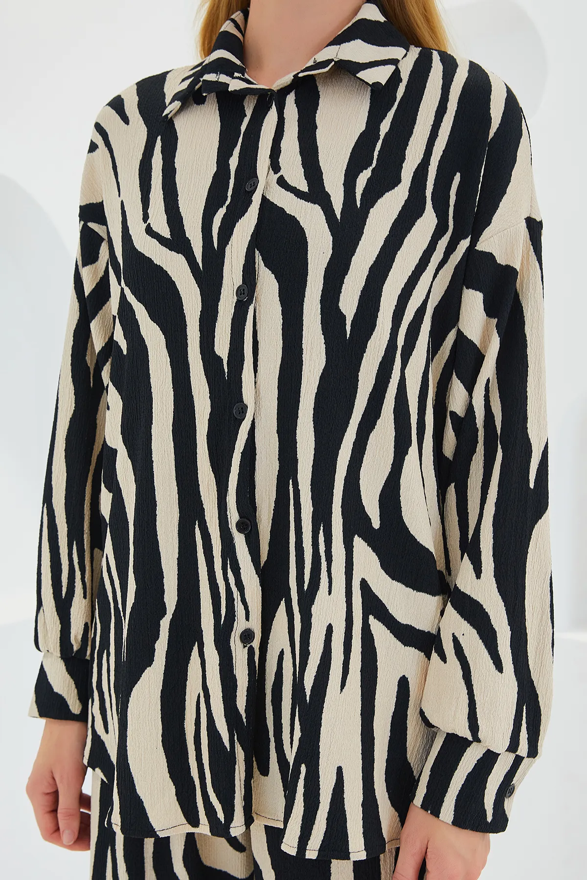 Bigdart  Gemusterter Damen-Doppelanzug aus Strick in Schwarz und Creme 5858
