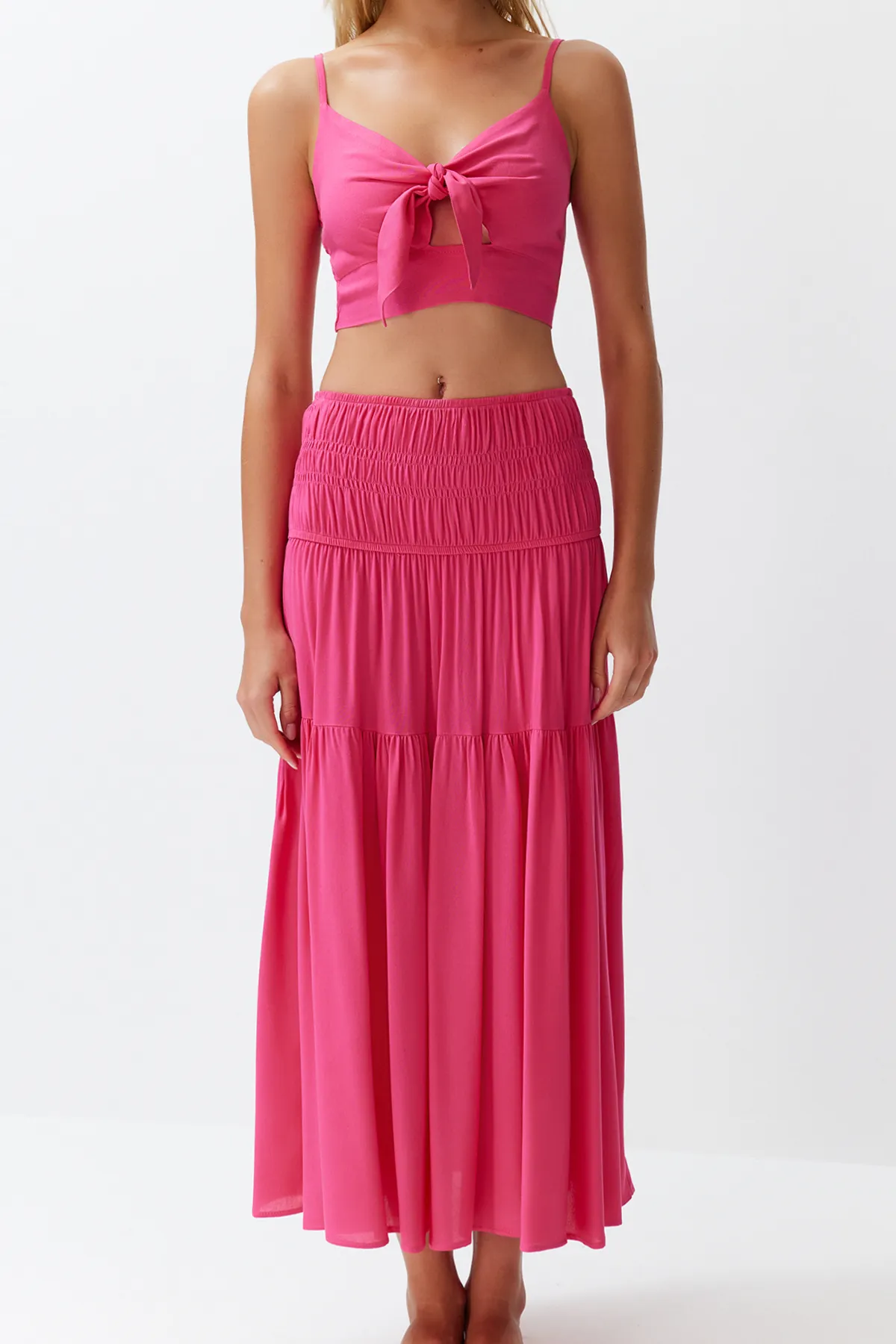 Trendyol Collection  Set aus gewebtem, gebundenem Blusenrock in Fuchsia TBESS24AU00026