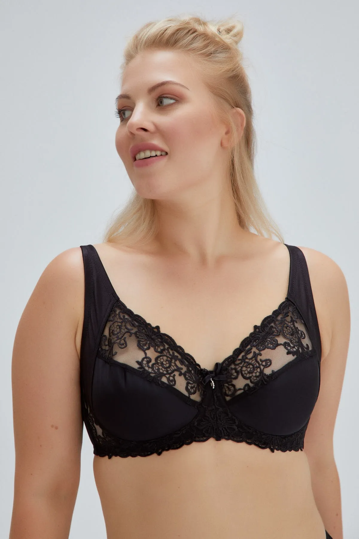 Dagi  Schwarzer Carolin Minimizer-BH