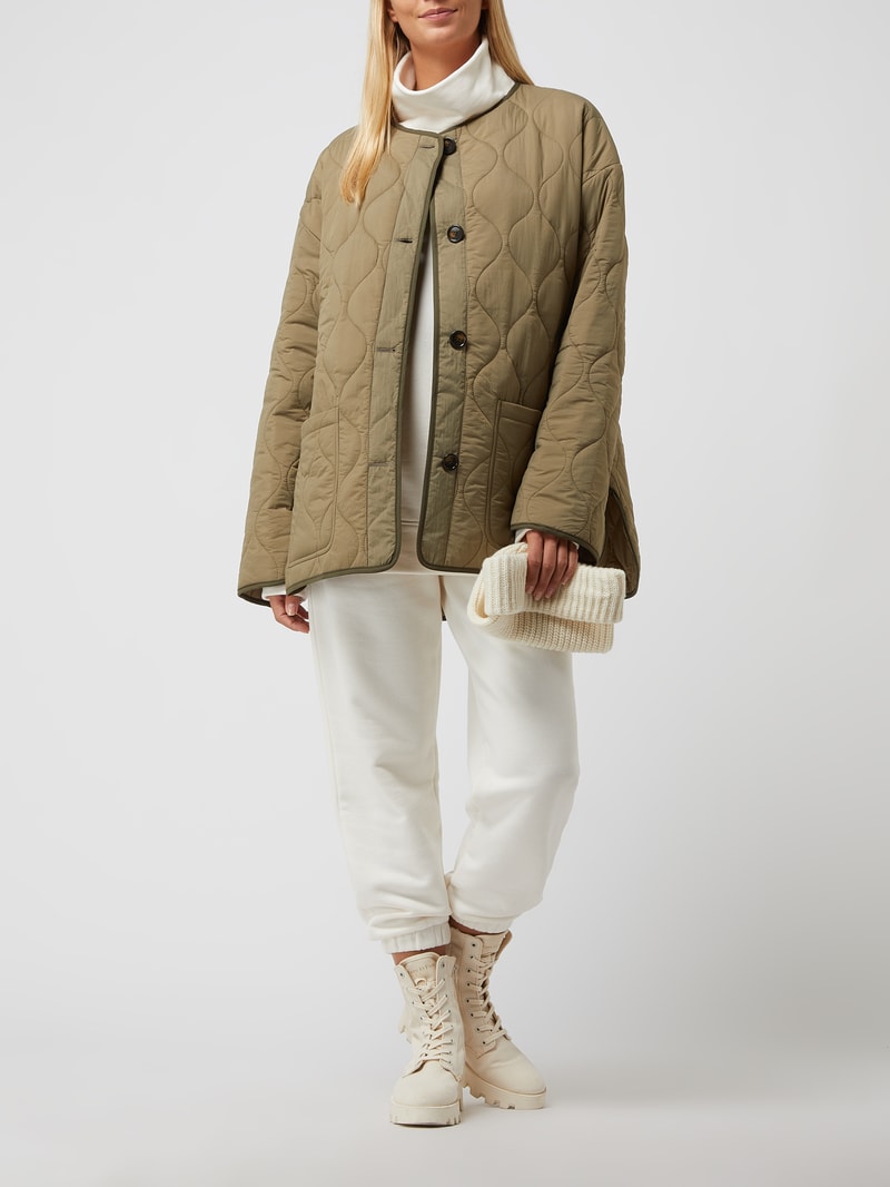 Oversized Steppjacke mit überschnittenen Schultern - Karo Kauer X P&C - Exklusiv bei uns in schilf