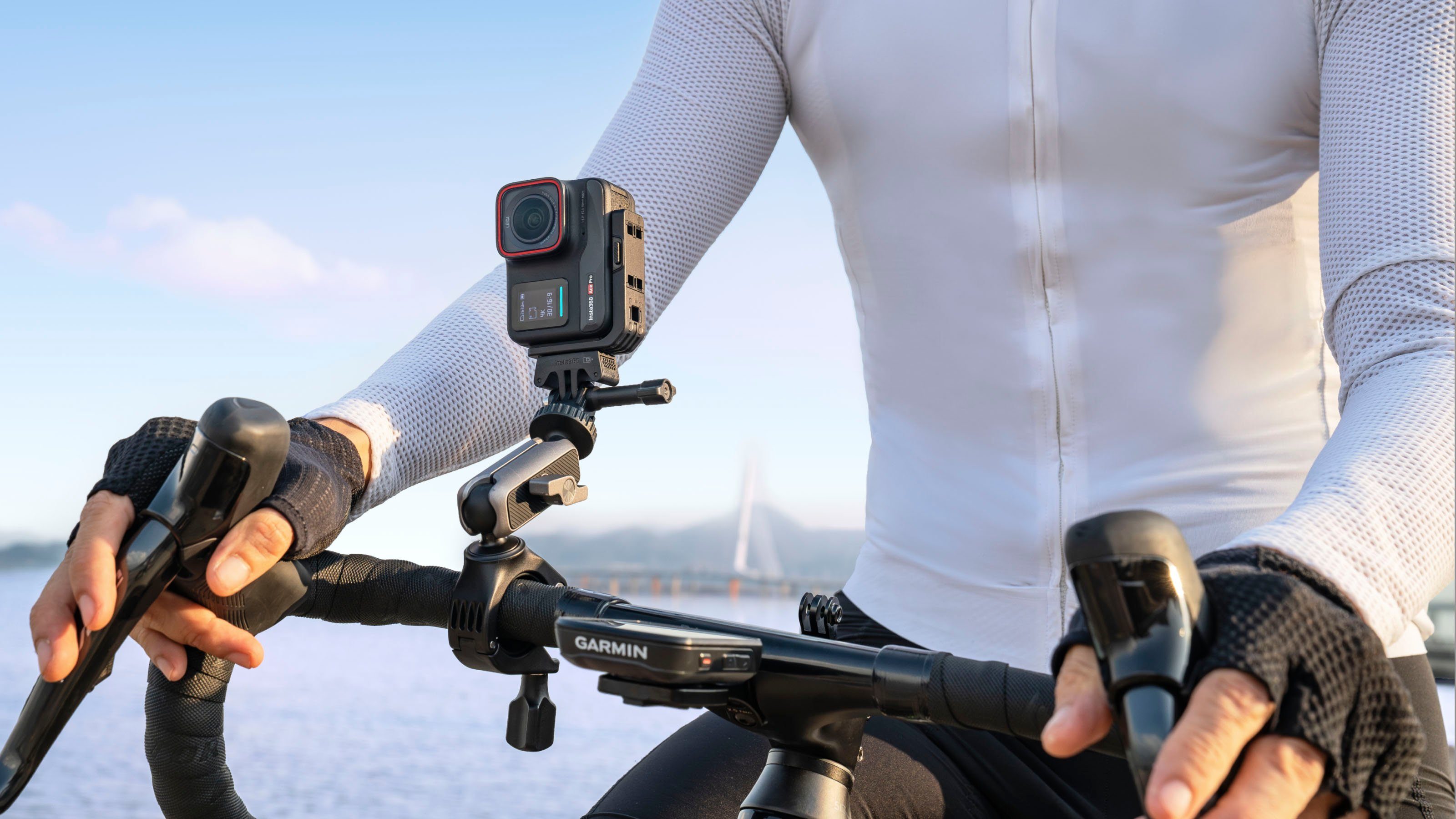 Insta360 Ace Pro Camcorder (8K, WLAN (Wi-Fi)