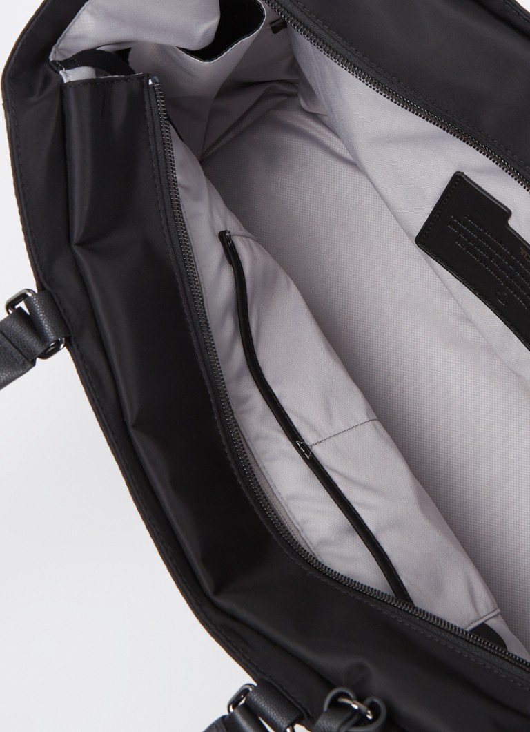 Bolsa de ombro grande Tumi Valetta com compartimento para laptop de 15 polegadas