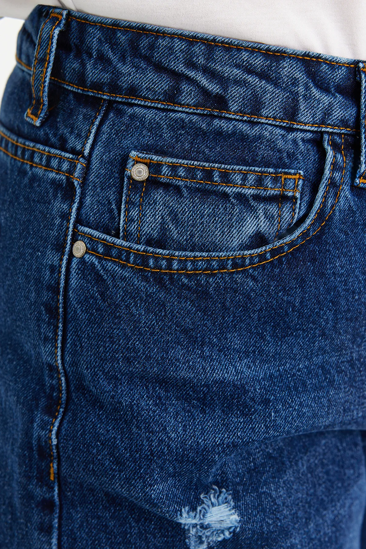 Trendyol Curve  Dunkelblaue, weit geschnittene Jeans mit hoher Taille TBBAW24CJ00069