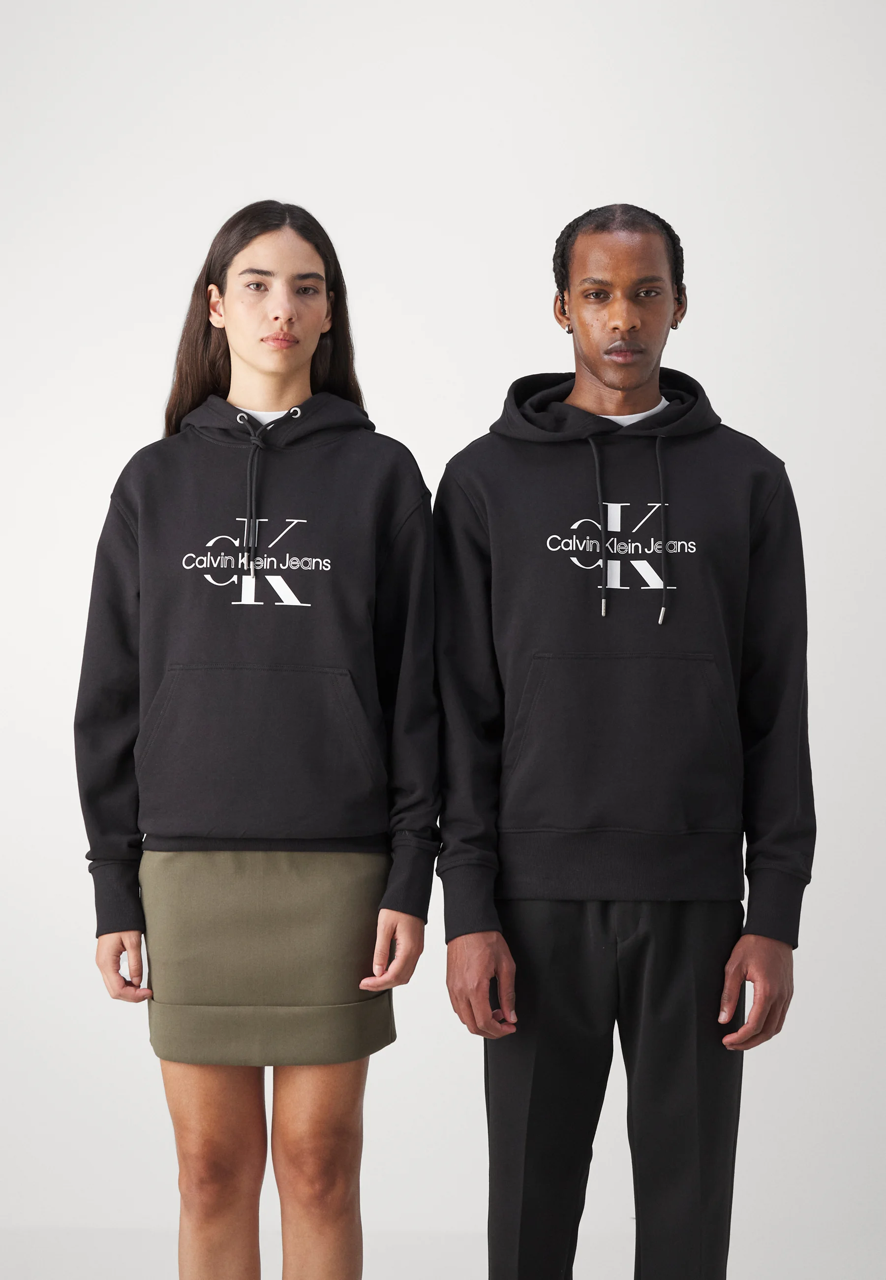 Sudadera con capucha unisex Disrupted Outline Monologist de Calvin Klein Jeans