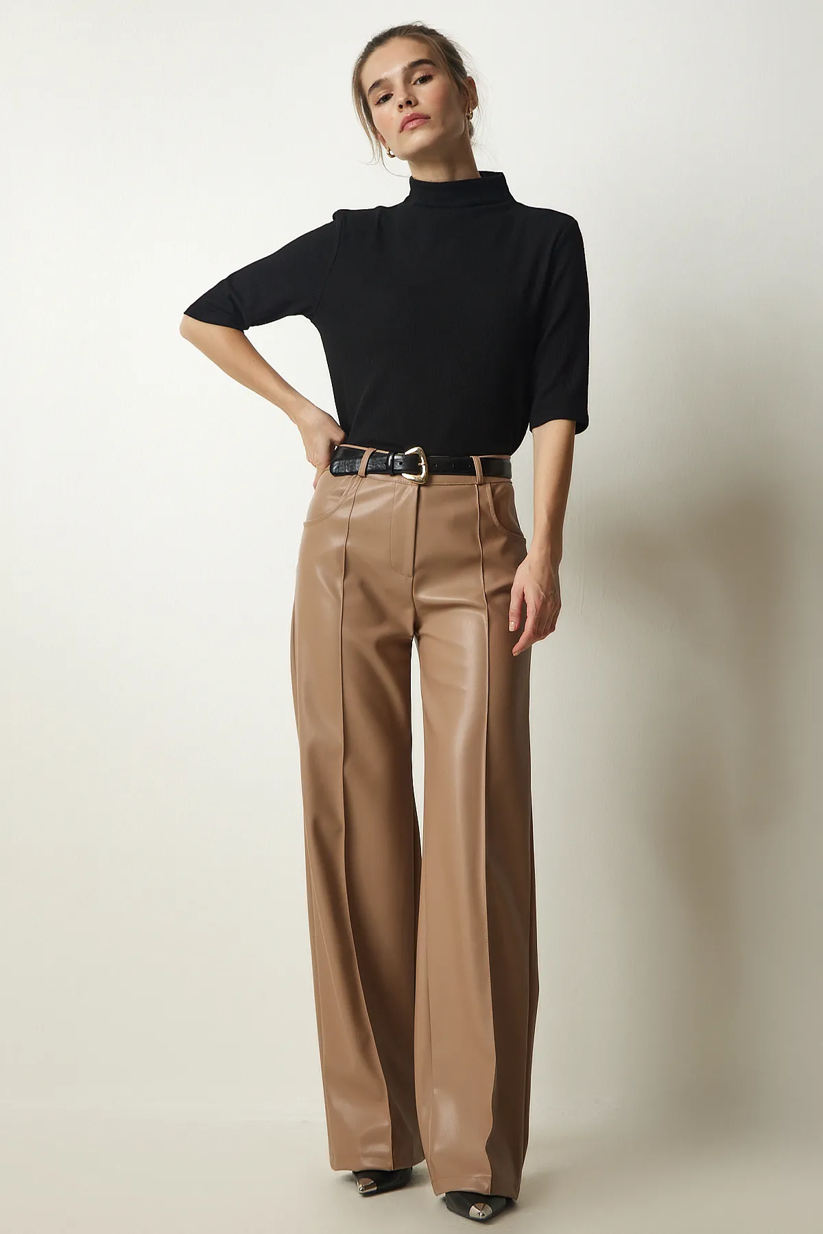 Happiness İstanbul  Biscuit Premium-Taschen-Kunstlederhose für Damen FN03151