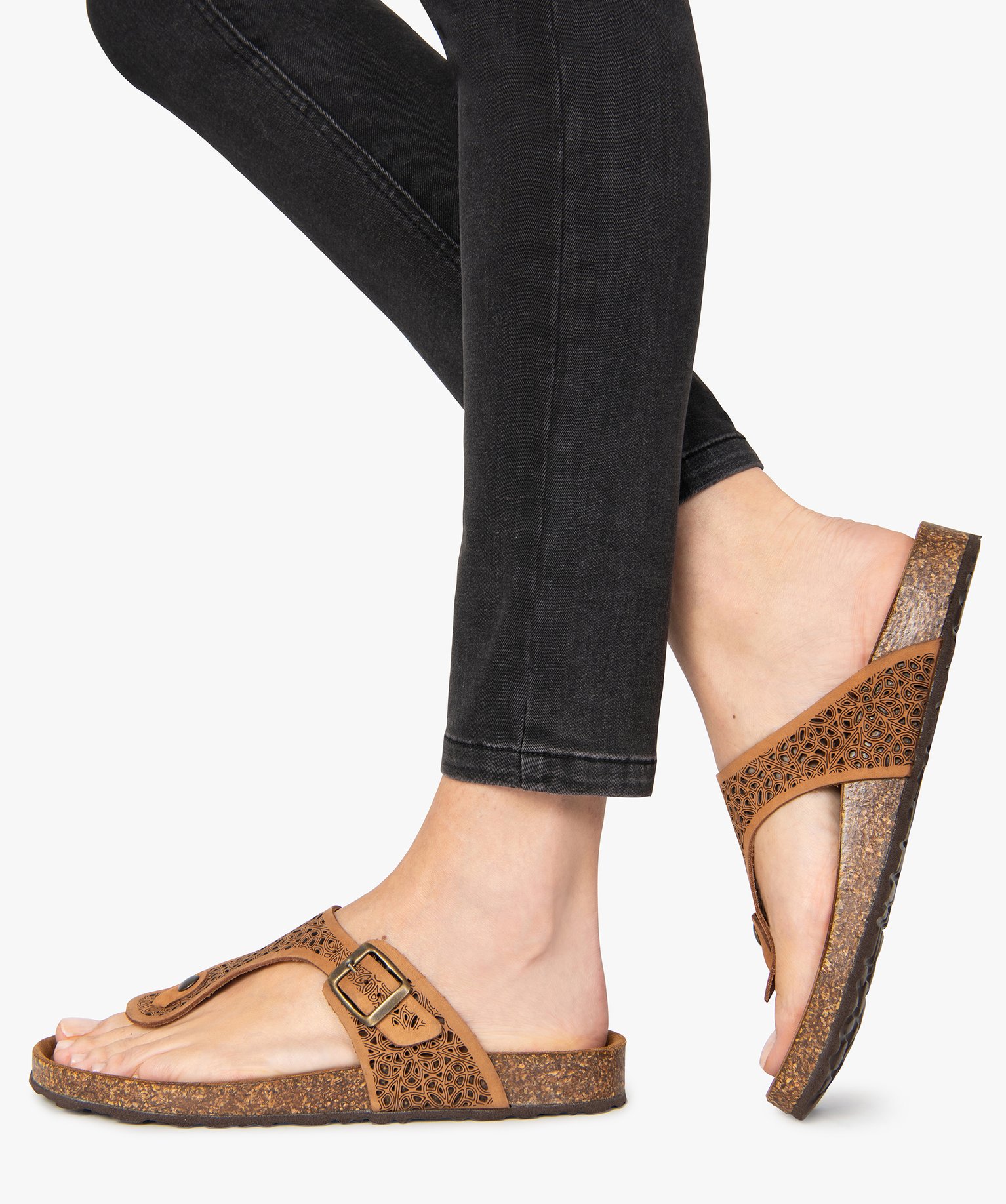 Sandales femme à entre-doigts avec bride ajourée taupe | GEMO