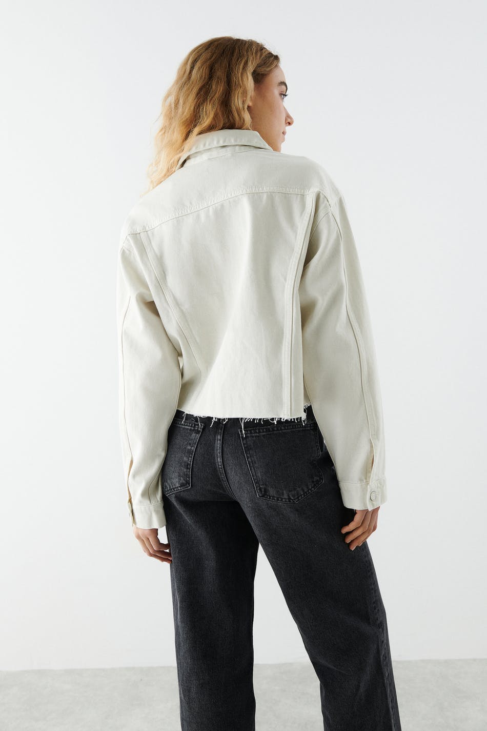 Short denim jacket