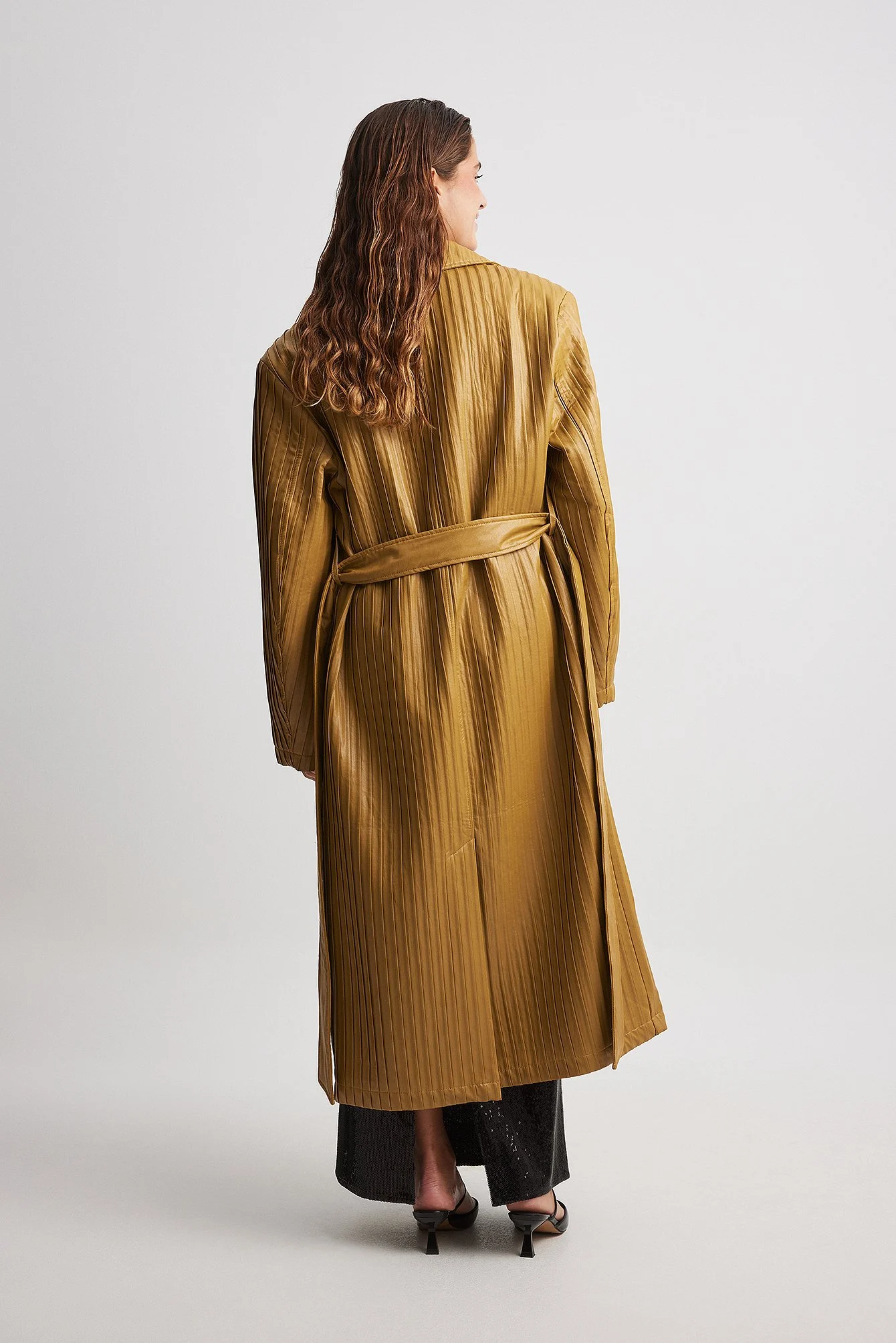 Oversized PU-Trenchcoat mit Plissé-Detail