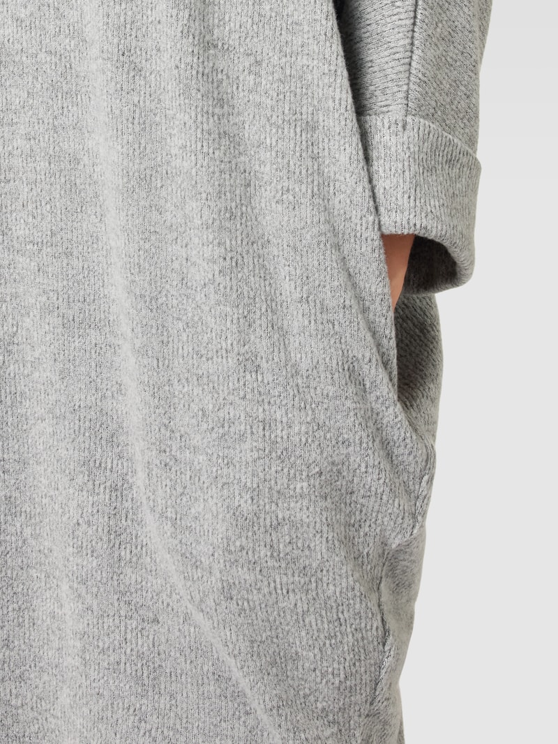 Oversized T-Shirt mit Rundhalsausschnitt in hellgrau meliert