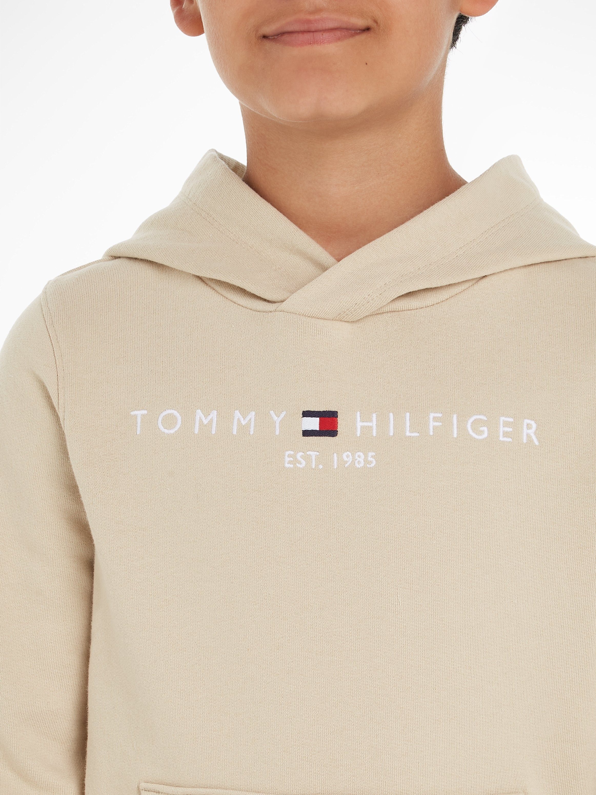 Tommy Hilfiger Kapuzensweatshirt U ESSENTIAL HOODIE mit Tommy Hilfger Markenlabel