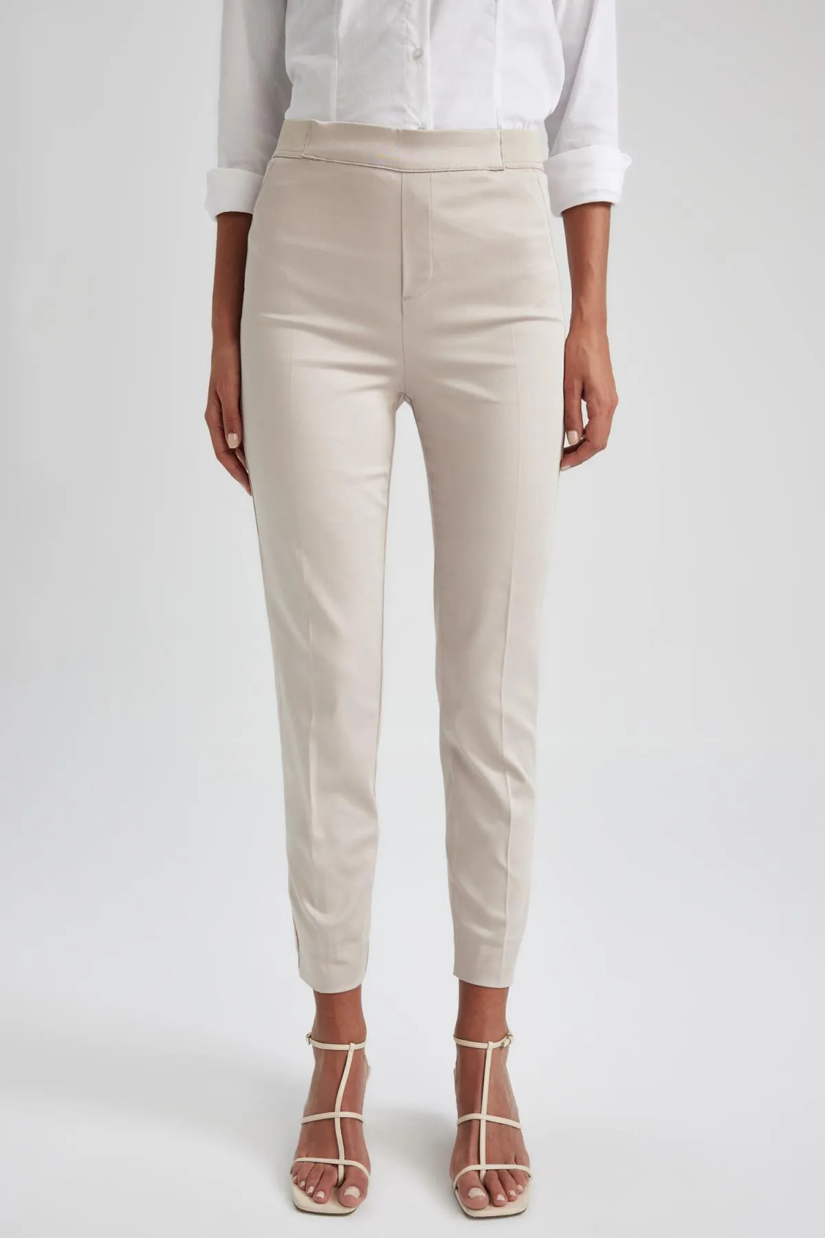 DeFacto  Valentina Zigaretten-Satinhose J8743az23sm