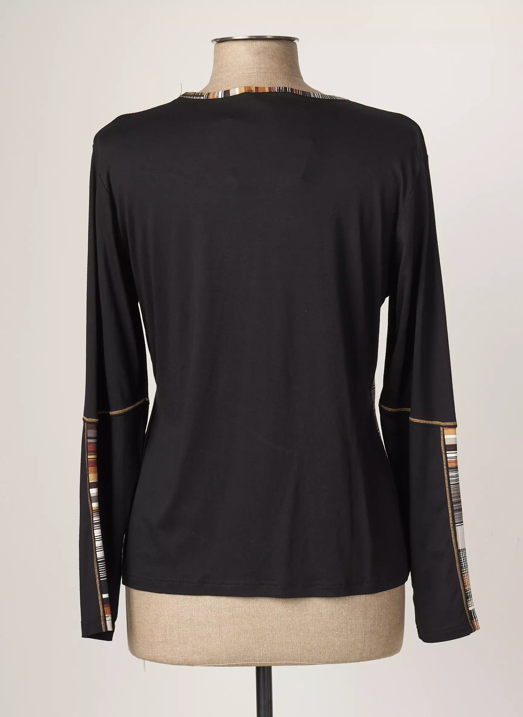 Guy Dubouis Tshirts Femme couleur noir