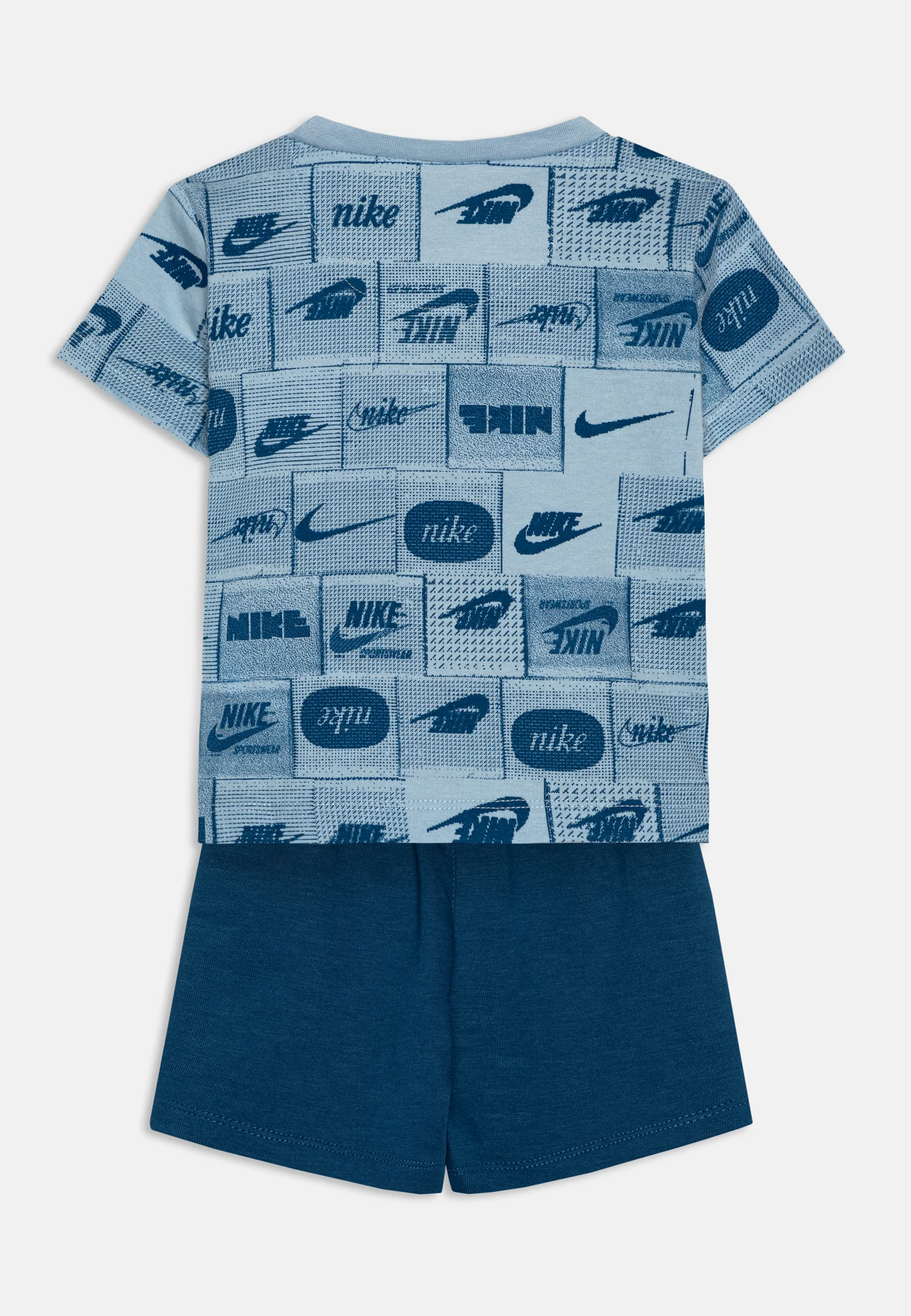 Conjunto Nike Sportswear Club - Pantalones cortos