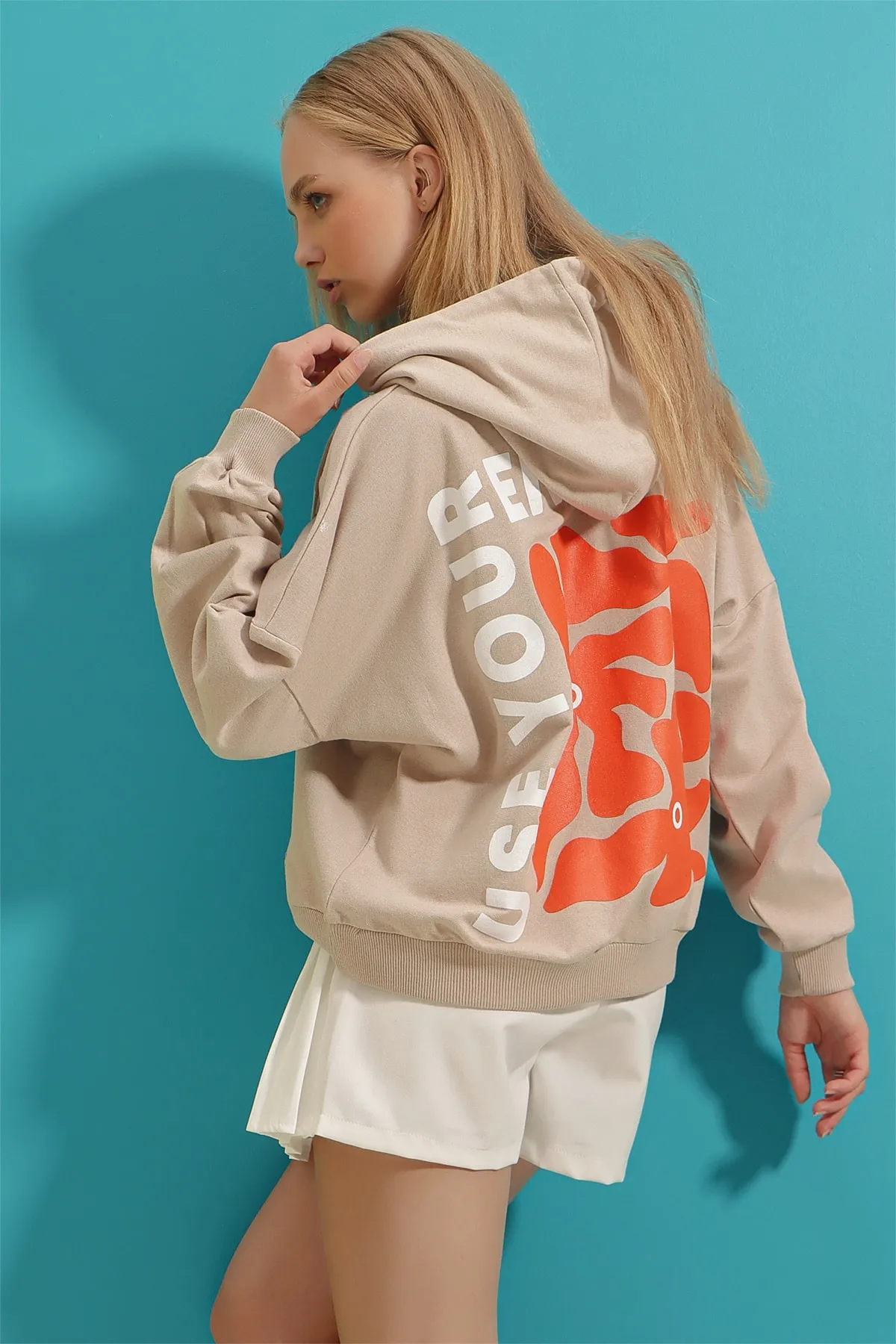 Trend Alaçatı Stili  Sweatshirt - Beige - Oversized