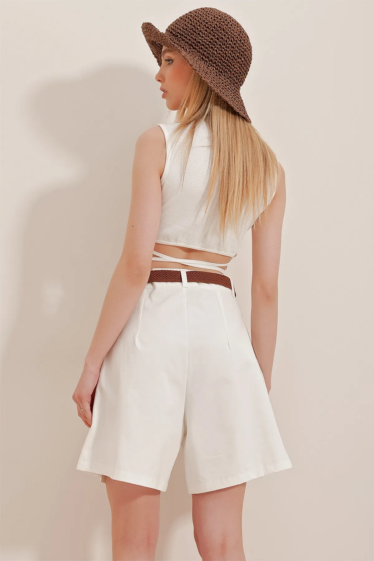 Trend Alaçatı Stili  Shorts - Weiß - Mittlerer Bund