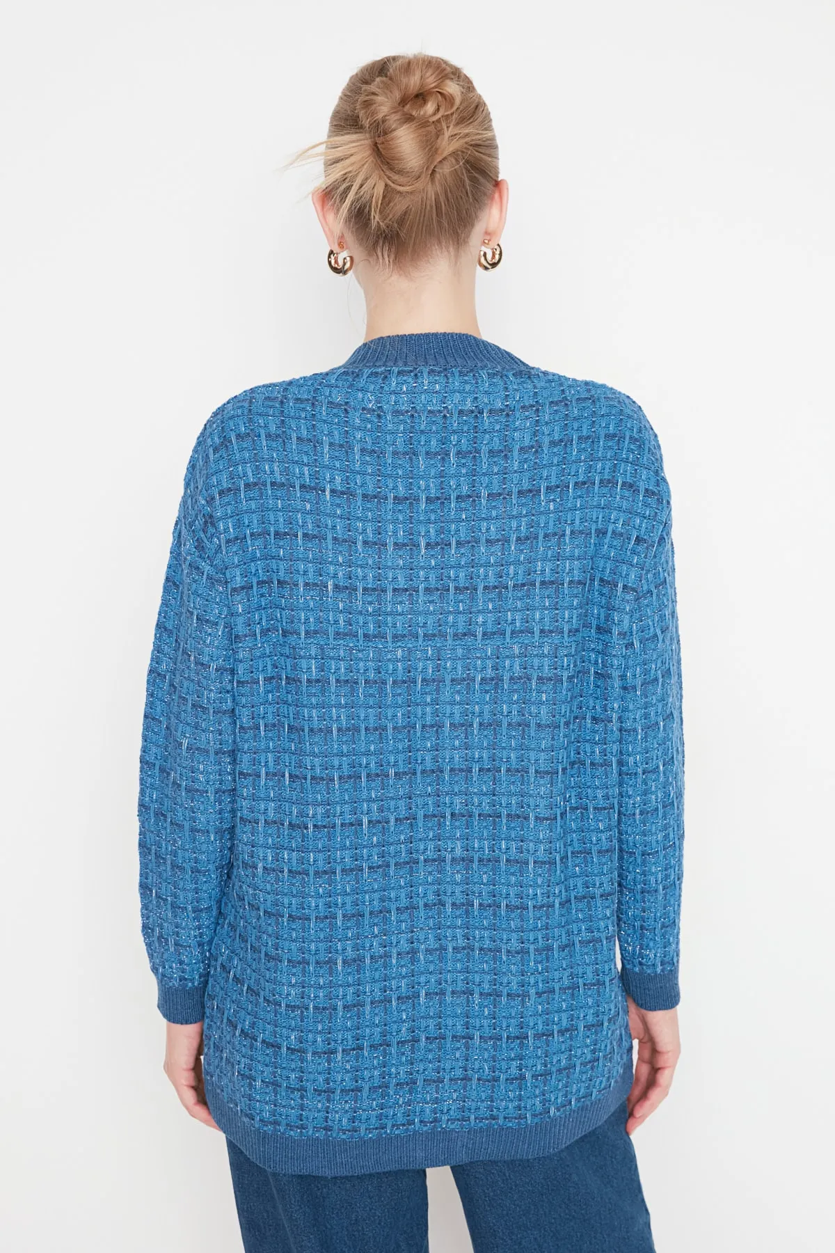 Trendyol Collection  Indigo Wide Fit Glitzer-Strickjacke im Tweed-Look TWOAW21HI0250