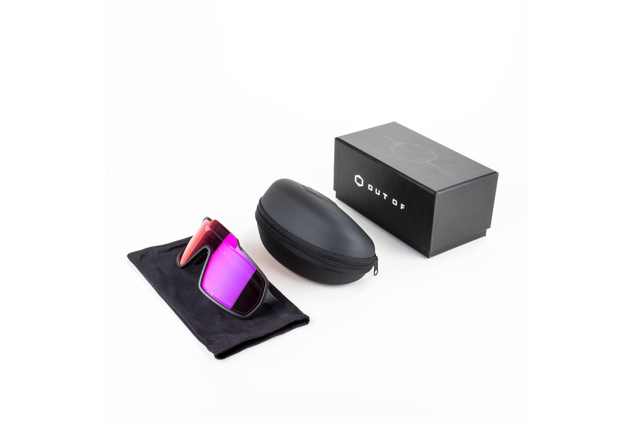 OUTOF Bot 2 adapta black / IRID red