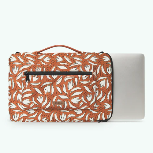 Sumatra 13/14 inch camel laptop sleeve