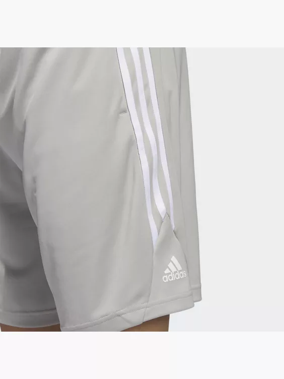 adidas Legends 3-Streifen Basketball Shorts