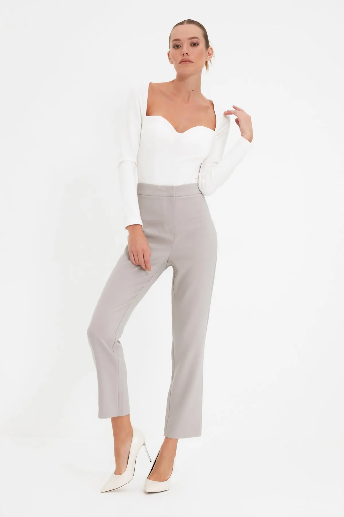 Trendyol Collection  Graue gewebte Zigarettenhose TWOSS20PL0075