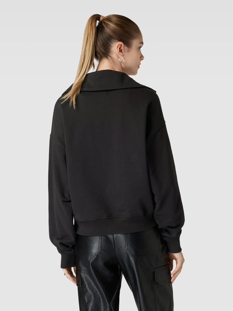 Sweatshirt mit Druckknopfleiste in black