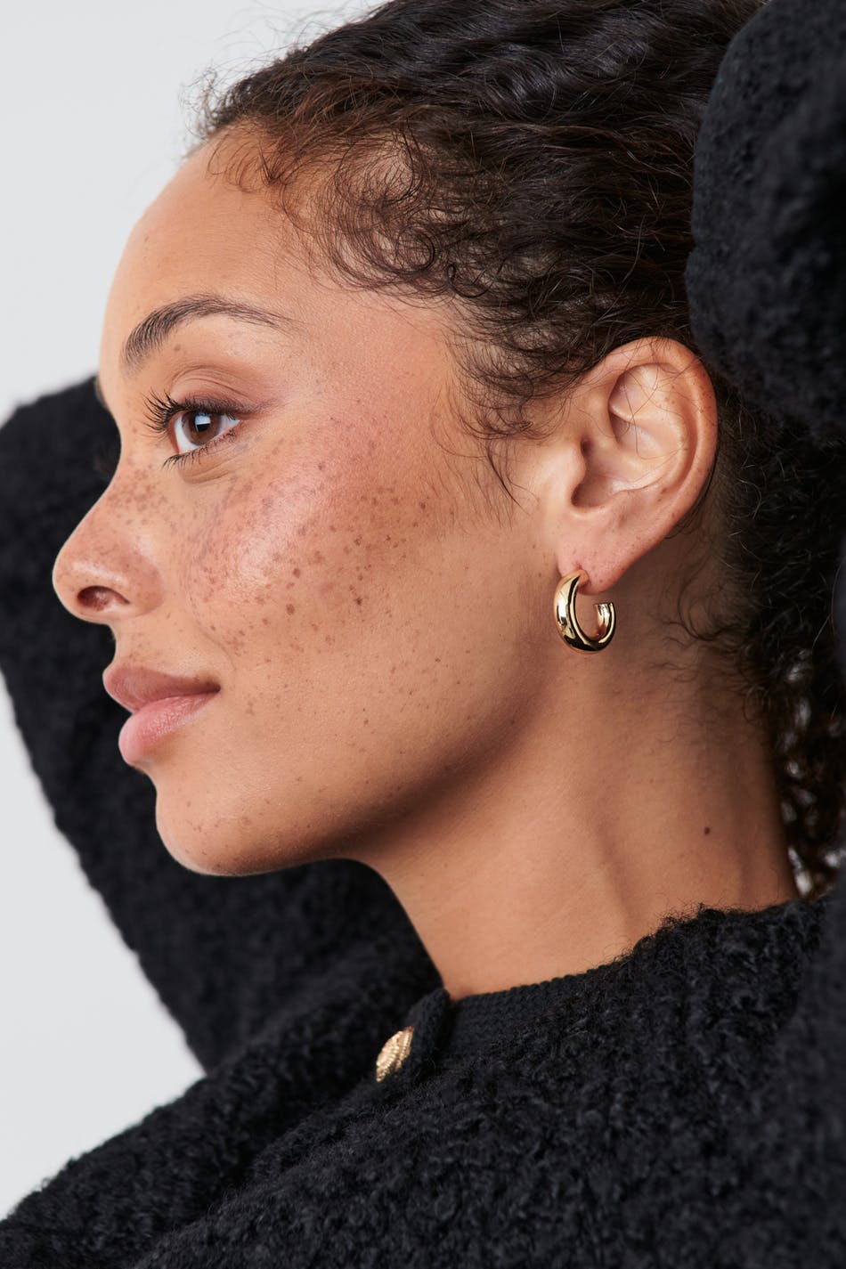 Small hoops earrings