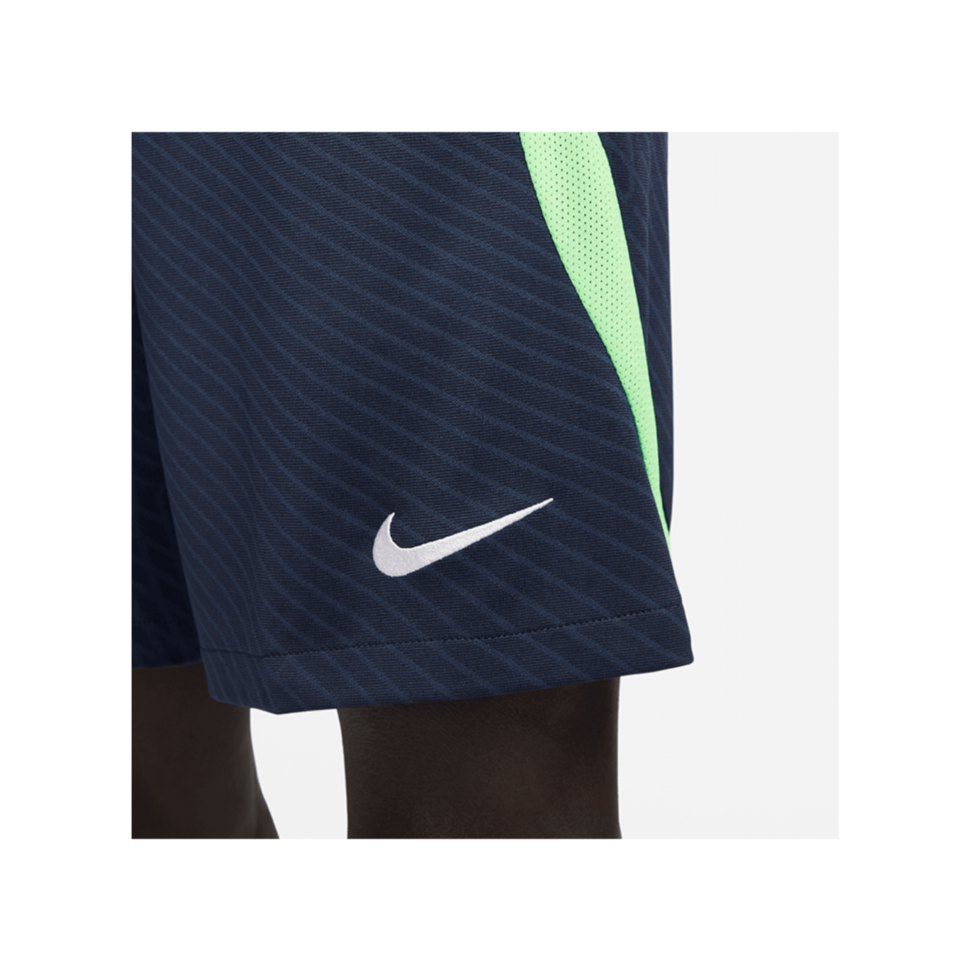 Nike Nigeria Strike Short Blau F453