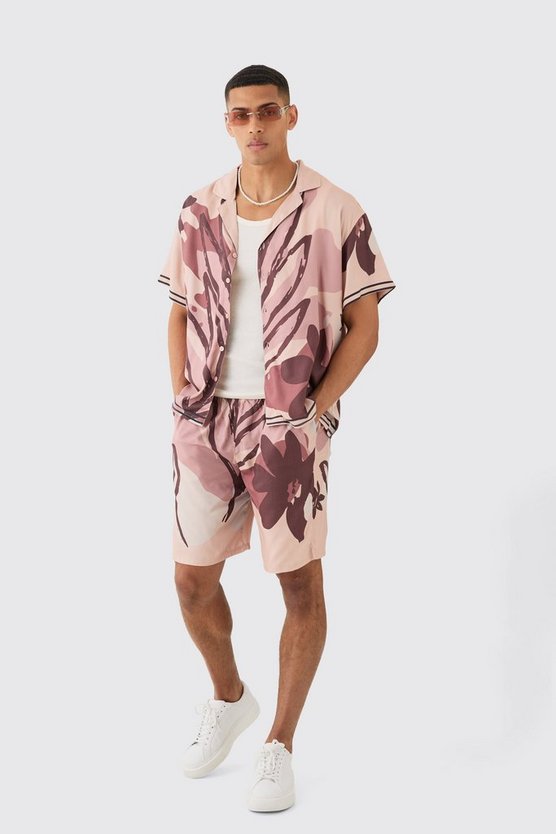 Kastiges Viskose-Hemd & Shorts mit abstrakten Blumen