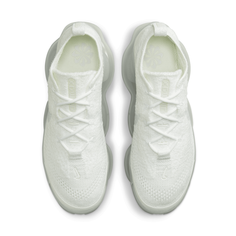 Nike WMNS Air Max Scorpion Flyknit DJ4702-100 / weiss