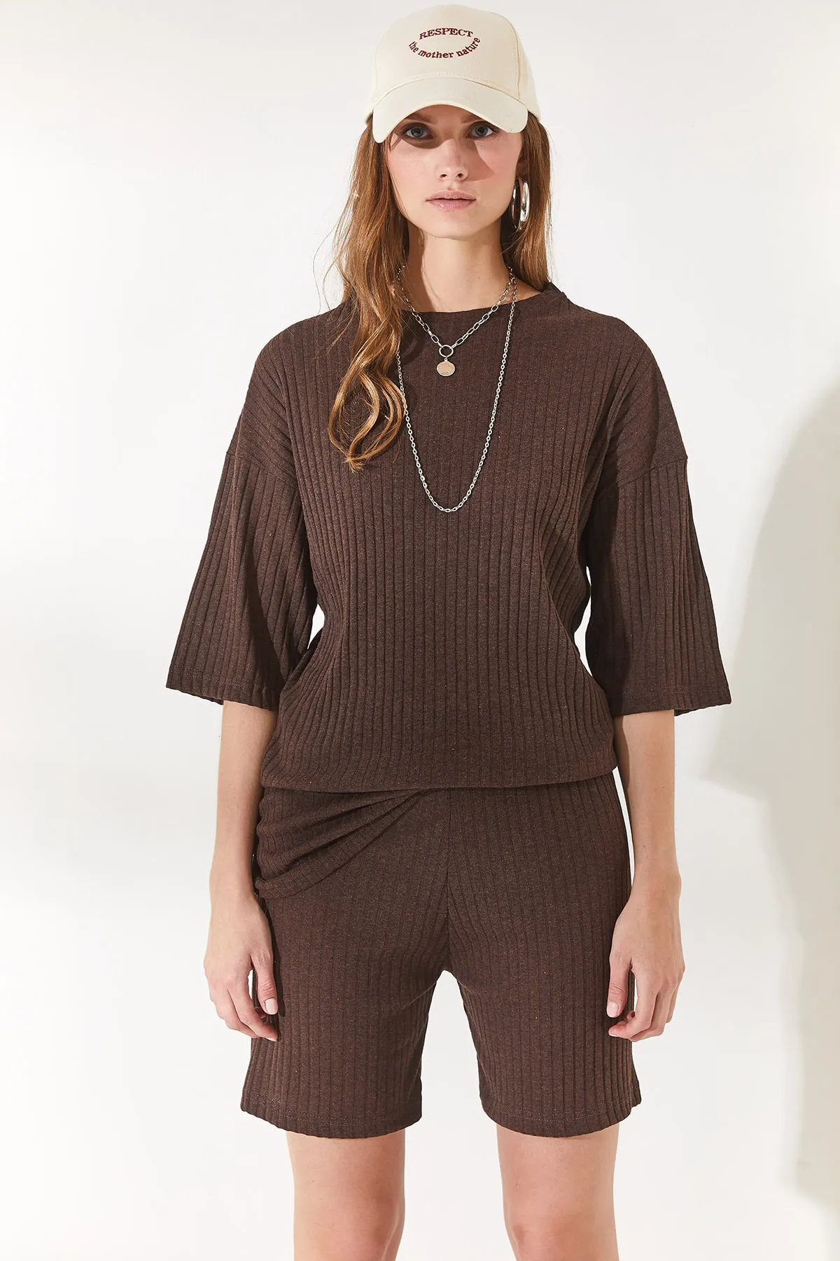 Olalook  Damen Bitterbraunes Unterteil, kurze Strumpfhose, Oberteil, lockere Bluse, Set TKM-19000200