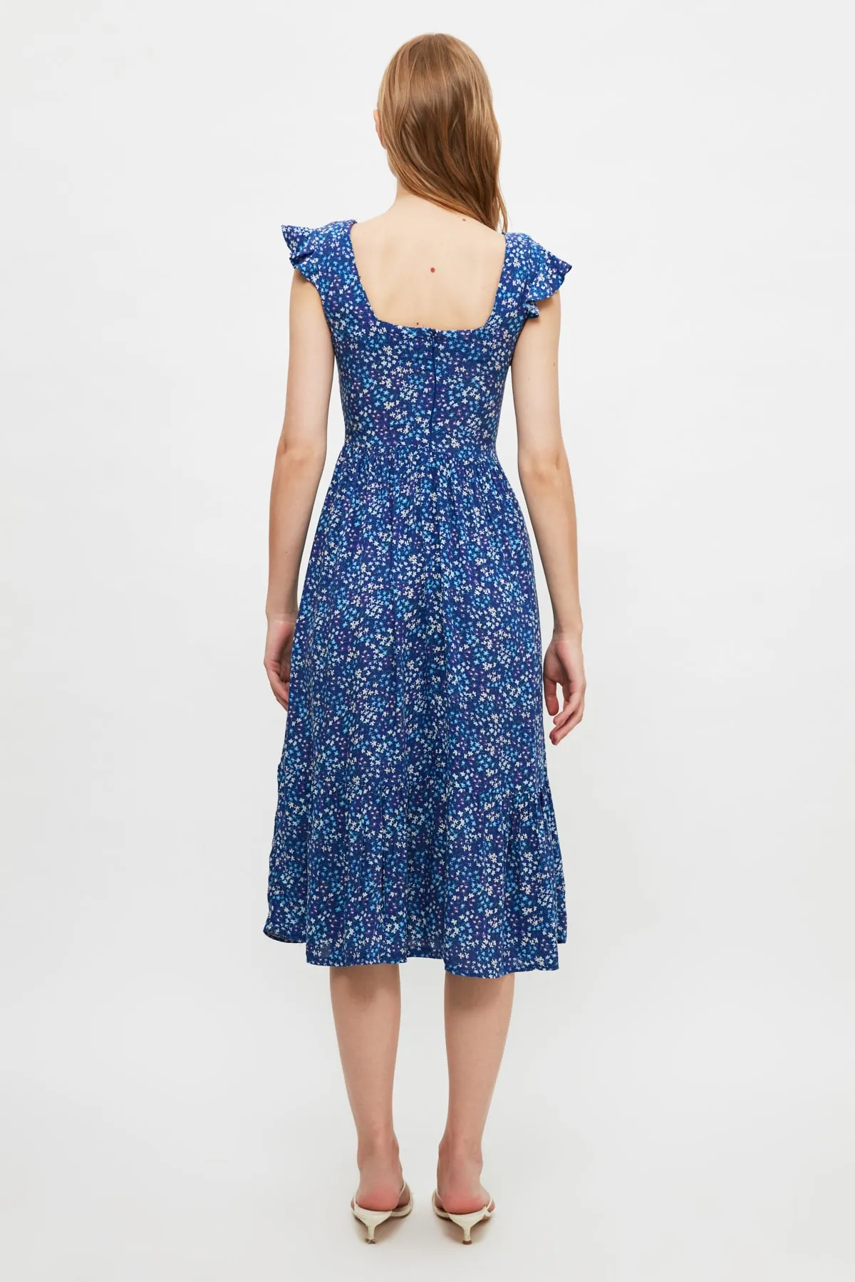 Trendyol Collection  Marineblaues A-Linien-Kleid aus Viskose mit Blumendruck und quadratischem Ausschnitt TWOSS20EL3331