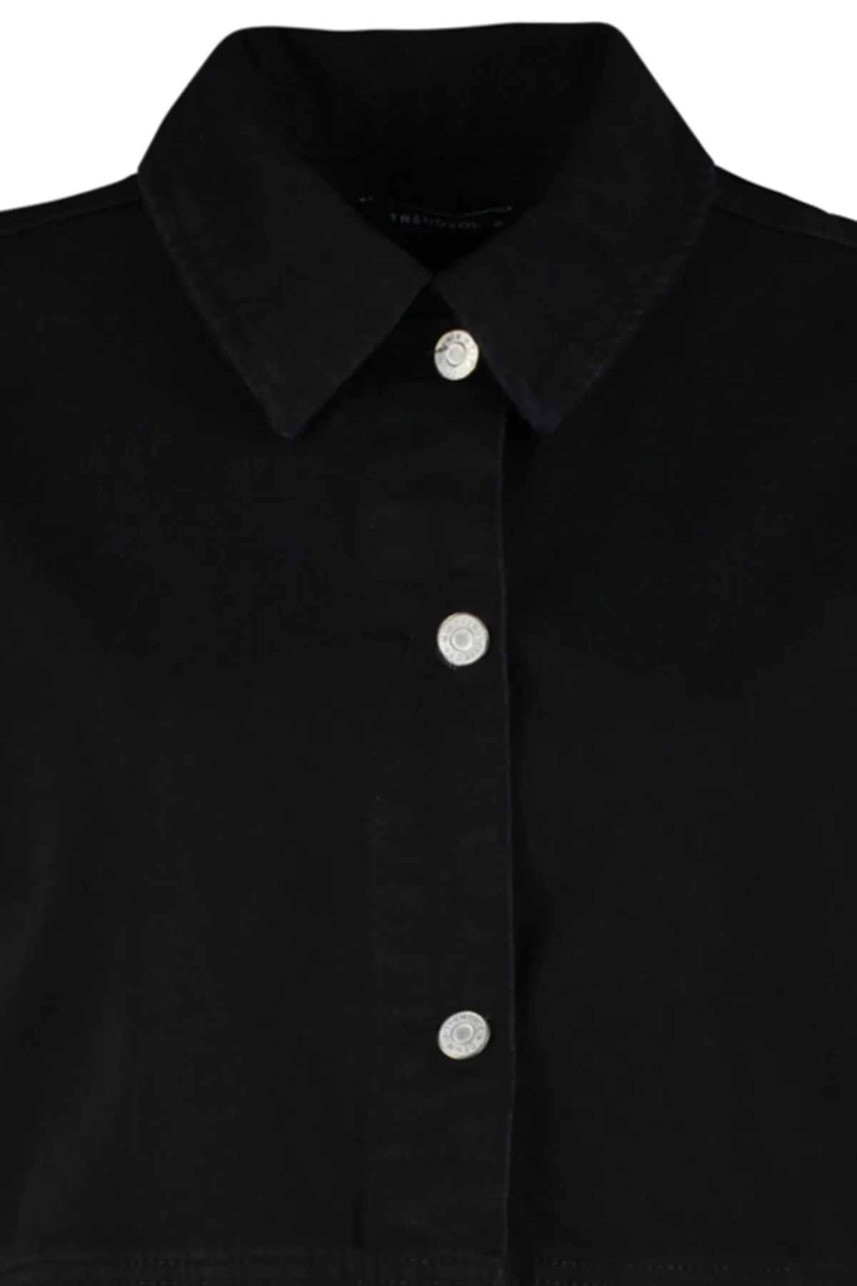 Trendyol Collection  Schwarze Jeansweste aus 100 % Baumwolle mit Hemdkragen und Taschendetail TCTAW22CK0006