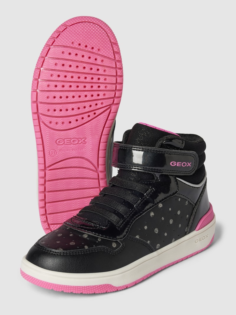 Sneaker mit Effektgarn Modell 'WASHIBA' in schwarz