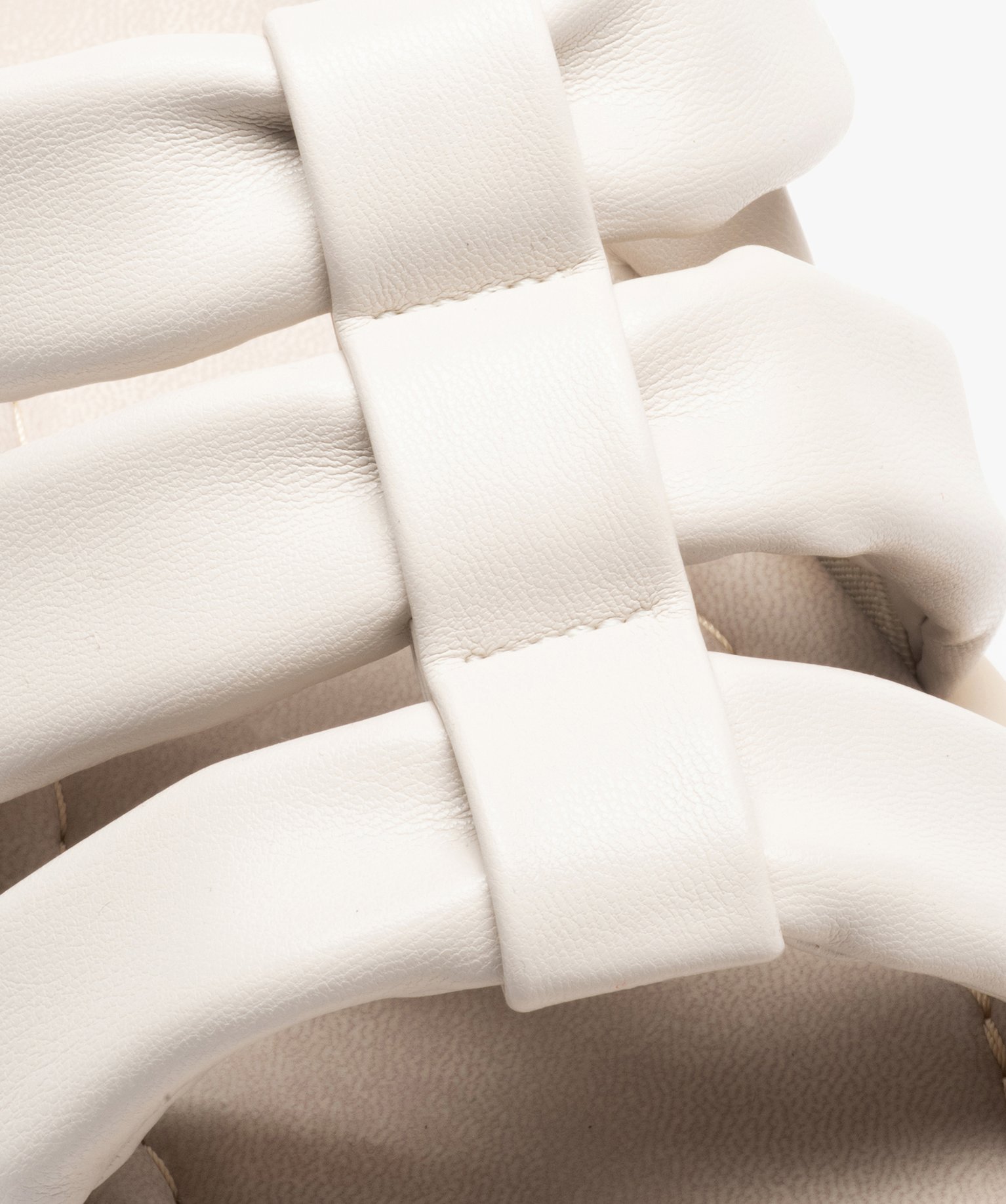 Sandales femme à semelle épaisse et brides matelassées blanc | GEMO