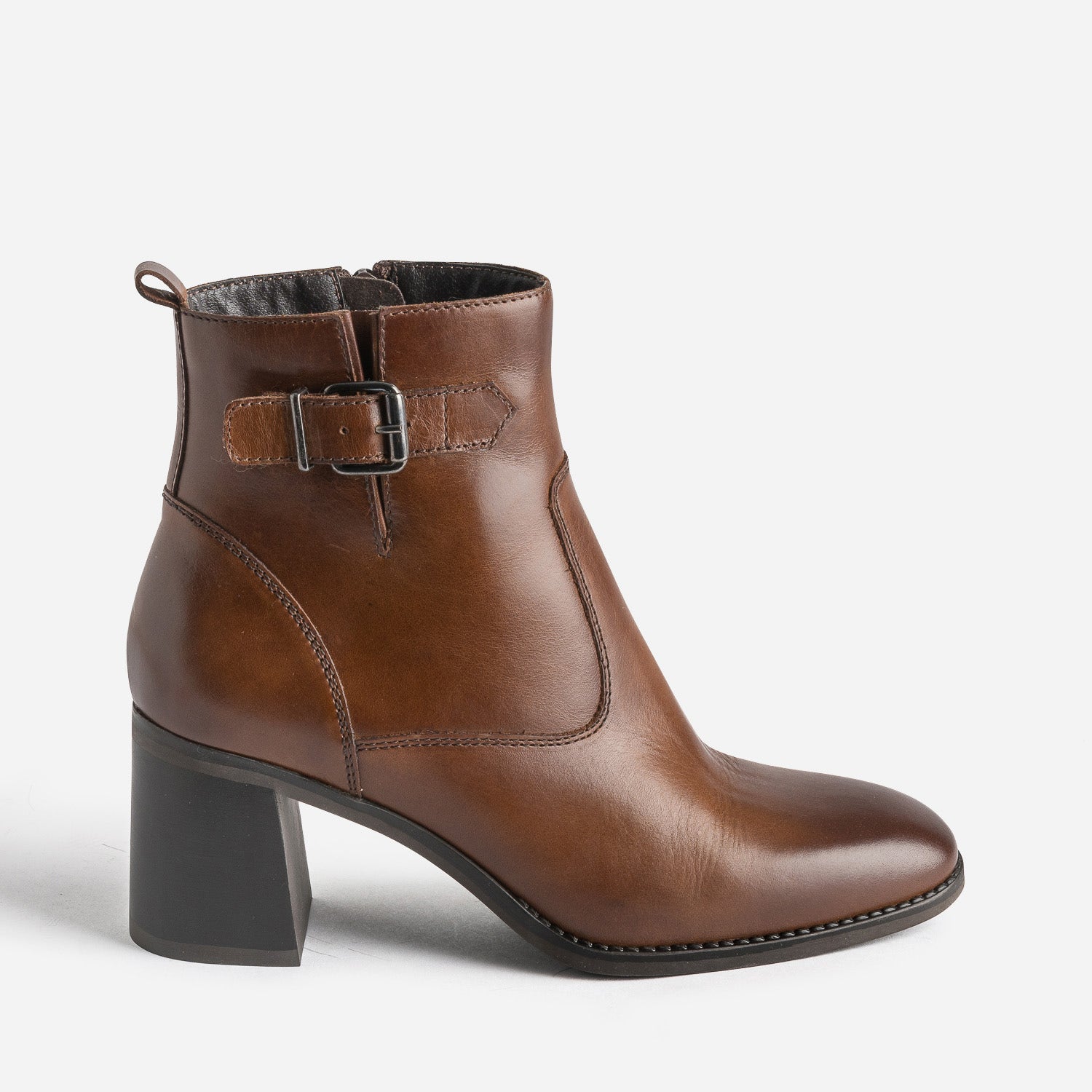 Boots cognac éco-conçu en cuir détails surpiqûres